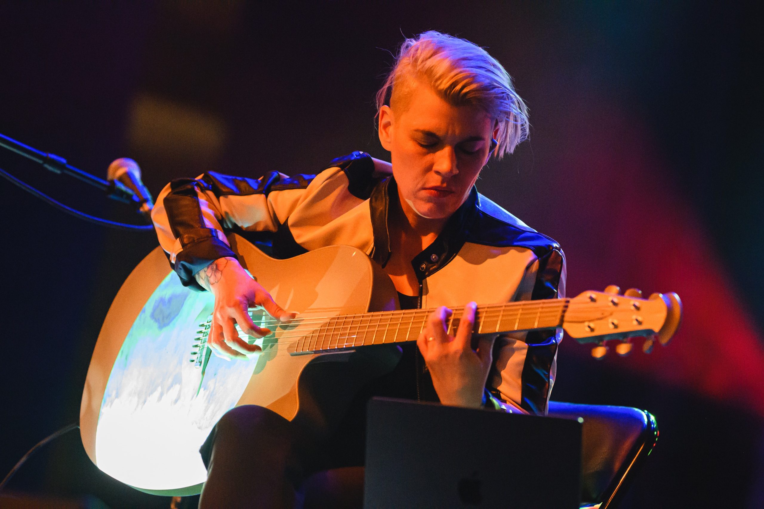 Kaki King